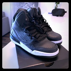 Girls Jordan SC-3 BG